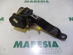 Usados Cinturón de seguridad izquierda detrás Lancia Thesis (841) 2.4 JTD Precio € 75,00 Norma de margen ofrecido por Maresia Parts