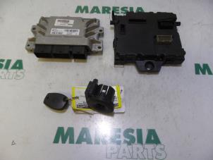 Used Engine management computer Renault Kangoo Express (FW) ZE Price € 317,63 Inclusive VAT offered by Maresia Parts