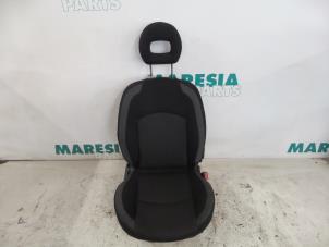 Used Seat, right Peugeot 206 SW (2E/K) 1.6 16V Price € 75,00 Margin scheme offered by Maresia Parts