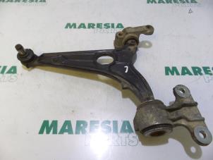 Used Front lower wishbone, left Citroen Jumpy (G9) 1.6 HDI 16V Price € 25,00 Margin scheme offered by Maresia Parts