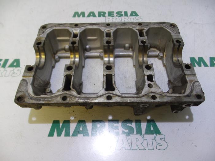 Gebrauchte Ölwanne Fiat 500/595/695 1.4 T-Jet 16V 695 Preis € 105,00 Margenregelung angeboten von Maresia Parts