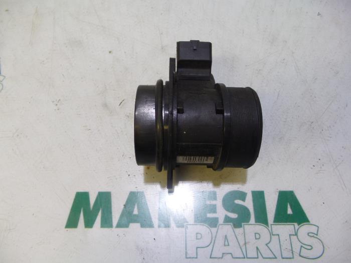 Used Airflow meter Peugeot Expert (222/224) 2.0 HDi 90 Price € 35,00 Margin scheme offered by Maresia Parts