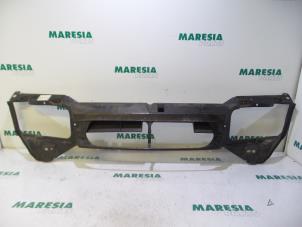 Used Front panel Peugeot Expert (222/224) 2.0 HDi 90 Price € 40,00 Margin scheme offered by Maresia Parts
