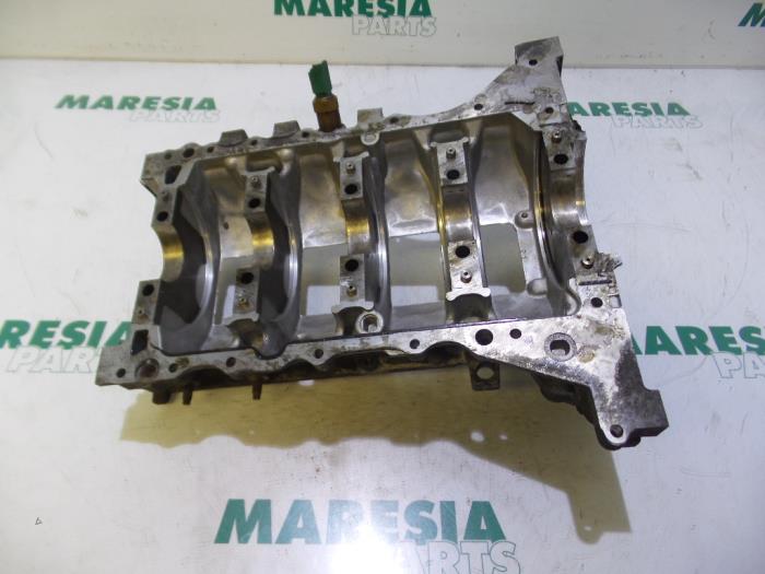 Gebrauchte Ölwanne Peugeot 207/207+ (WA/WC/WM) 1.4 HDi Preis € 50,00 Margenregelung angeboten von Maresia Parts
