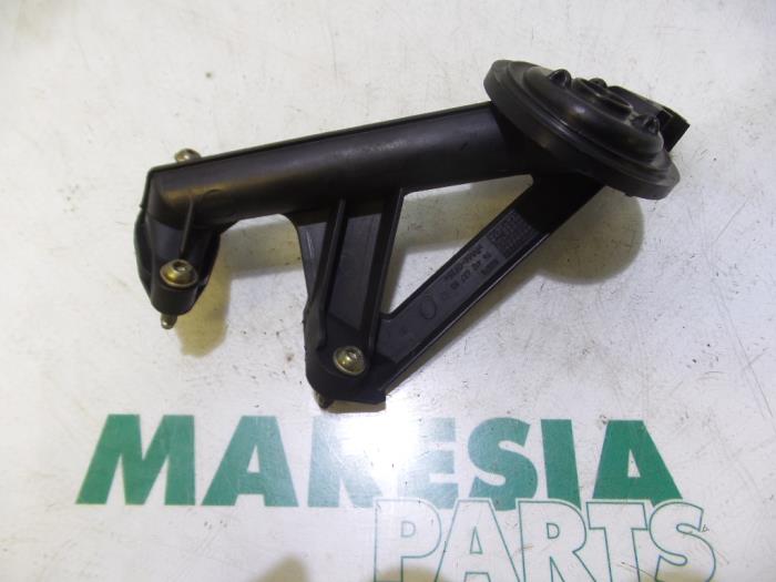 Gebrauchte Ölpumpe Peugeot 207/207+ (WA/WC/WM) 1.4 HDi Preis € 20,00 Margenregelung angeboten von Maresia Parts