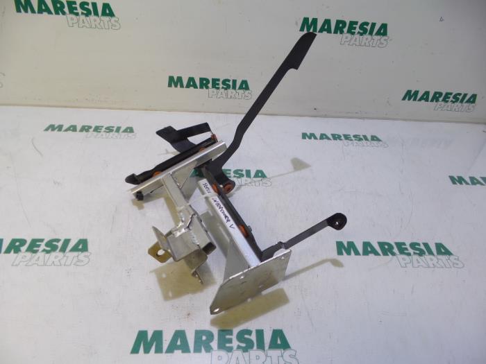 Used Intercooler Alfa Romeo 4C (960) 1.75 TBI 16V Price € 99,00 Margin scheme offered by Maresia Parts