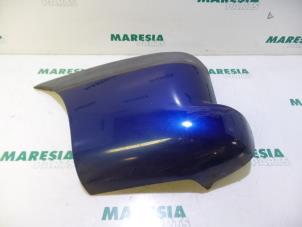 Used Rear bumper component, left Fiat Doblo (223A/119) 1.6 16V Price € 50,00 Margin scheme offered by Maresia Parts