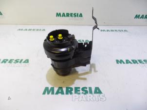 Used Fuel filter housing Renault Captur (2R) 1.5 Energy dCi 110 FAP Price € 25,00 Margin scheme offered by Maresia Parts