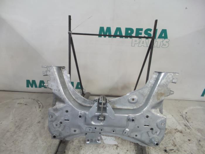 Subframe from a Renault Captur (2R) 1.5 Energy dCi 110 FAP 2016