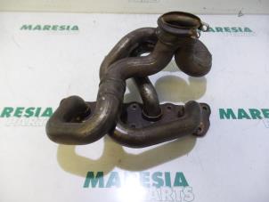 Used Exhaust manifold Peugeot 607 (9D/U) 2.2 16V Price € 105,00 Margin scheme offered by Maresia Parts