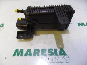Used Carbon filter Peugeot 5008 I (0A/0E) 1.6 VTI 16V Price € 50,00 Margin scheme offered by Maresia Parts