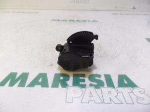 Usagé Clapet chauffage moteur Peugeot 5008 I (0A/0E) 1.6 VTI 16V Prix € 25,00 Règlement à la marge proposé par Maresia Parts