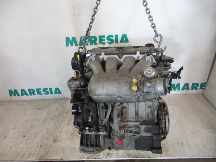 Usagé Moteur Citroen C5 I Berline (DC) 2.0 HPI 16V Prix € 420,00 Règlement à la marge proposé par Maresia Parts