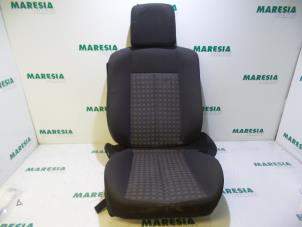Used Seat upholstery, right Renault Megane II CC (EM) 1.6 16V Price € 75,00 Margin scheme offered by Maresia Parts