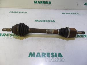 Used Front drive shaft, left Peugeot Partner (GC/GF/GG/GJ/GK) 1.6 HDI 90 Price € 90,75 Inclusive VAT offered by Maresia Parts