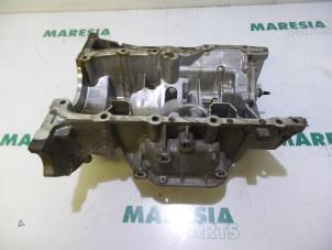 Używane Miska olejowa Renault Scénic III (JZ) 1.4 16V TCe 130 Cena € 110,00 Procedura marży oferowane przez Maresia Parts