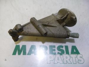 Used Oil filter holder Citroen Xsara Picasso (CH) 1.8 16V Price € 40,00 Margin scheme offered by Maresia Parts