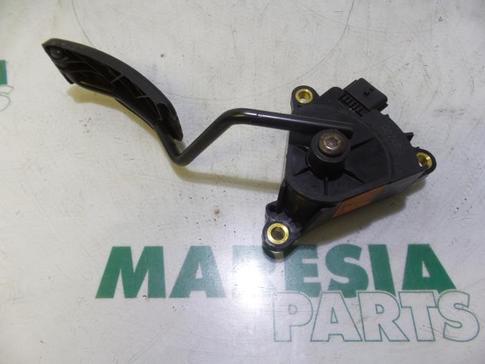 Gebrauchte Gaspedalposition Sensor Renault Scénic II (JM) 2.0 16V Preis € 35,00 Margenregelung angeboten von Maresia Parts