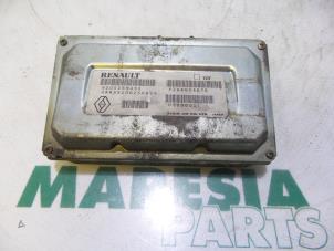Usados Ordenador de caja automática Renault Espace (JK) 3.0 dCi V6 24V Precio € 75,00 Norma de margen ofrecido por Maresia Parts