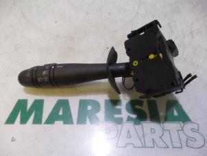 Used Indicator switch Renault Espace (JK) 3.0 dCi V6 24V Price € 35,00 Margin scheme offered by Maresia Parts