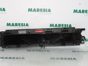 Overhauled Instrument panel Renault Scénic II (JM) 1.5 dCi 105 Price € 254,10 Inclusive VAT offered by Maresia Parts