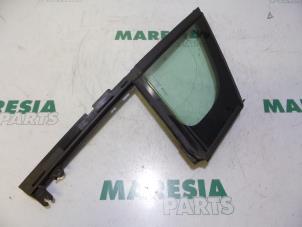 Used Quarter light, front right Peugeot 3008 I (0U/HU) 1.6 HDiF 16V Price € 30,00 Margin scheme offered by Maresia Parts