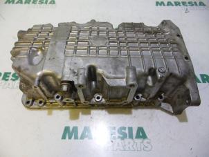 Używane Miska olejowa Renault Espace (JK) 3.0 dCi V6 24V Cena € 105,00 Procedura marży oferowane przez Maresia Parts