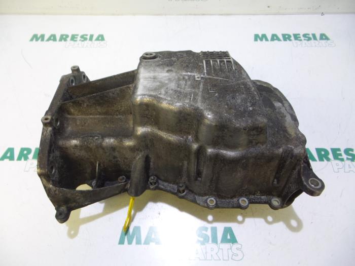 Gebrauchte Ölwanne Renault Scénic II (JM) 1.6 16V Preis € 30,00 Margenregelung angeboten von Maresia Parts