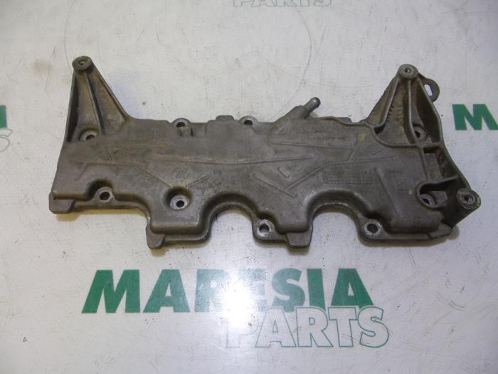 Gebrauchte Ventildeckel Renault Scénic II (JM) 2.0 16V Preis € 35,00 Margenregelung angeboten von Maresia Parts