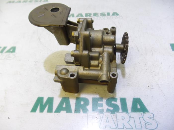 Gebrauchte Ölpumpe Peugeot 307 Break (3E) 1.6 16V Preis € 50,00 Margenregelung angeboten von Maresia Parts