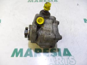 Used Power steering pump Peugeot Boxer (244) 2.8 HDi 127 Price € 105,00 Margin scheme offered by Maresia Parts