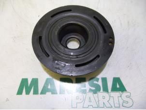 Used Crankshaft pulley Renault Espace (JK) 2.2 dCi 16V Price € 85,00 Margin scheme offered by Maresia Parts