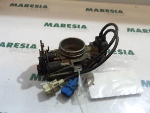 Gebrauchte Drosselklappengehäuse Peugeot 106 II 1.6 XS Preis € 40,00 Margenregelung angeboten von Maresia Parts
