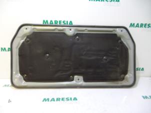 Used Engine protection panel Renault Twingo III (AH) 1.0 SCe 70 12V Price € 55,00 Margin scheme offered by Maresia Parts