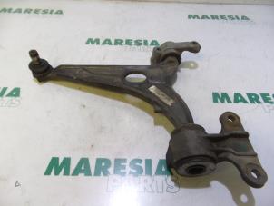 Used Front lower wishbone, left Peugeot Expert (G9) 2.0 HDi 140 16V Price € 25,00 Margin scheme offered by Maresia Parts