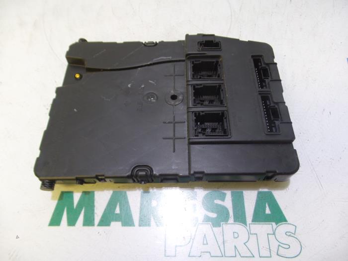 Used Computer, miscellaneous Renault Scénic II (JM) 1.6 16V Price € 105,00 Margin scheme offered by Maresia Parts