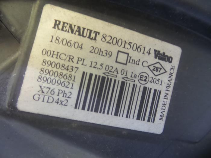 Phare gauche d'un Renault Kangoo Express (FC) 1.6 16V 2004