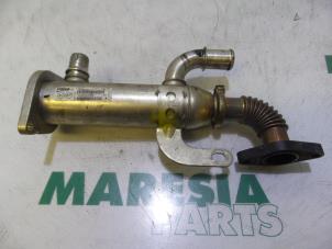 Used Heat exchanger Peugeot 407 SW (6E) 2.0 HDiF 16V Price € 45,00 Margin scheme offered by Maresia Parts