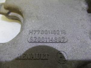 Ventildeckel van een Renault Megane 2002