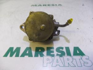 Used Vacuum pump (diesel) Peugeot 206 SW (2E/K) 1.4 HDi Price € 35,00 Margin scheme offered by Maresia Parts