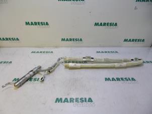 Used Roof curtain airbag, right Renault Clio III (BR/CR) 1.4 16V Price € 50,00 Margin scheme offered by Maresia Parts