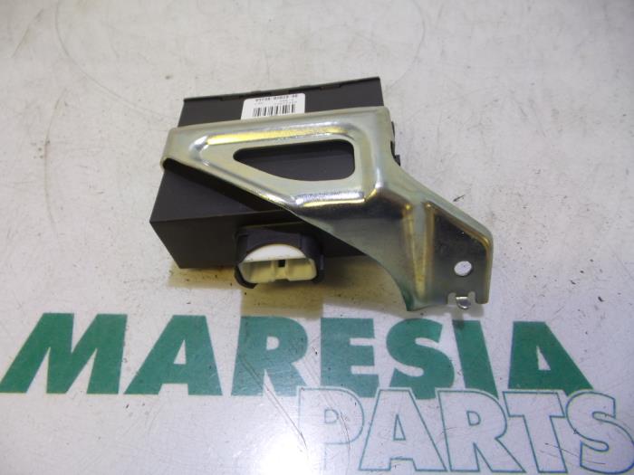 Gebrauchte Steuergerät sonstige Peugeot 107 1.0 12V Preis € 50,00 Margenregelung angeboten von Maresia Parts