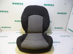 Used Seat upholstery, right Peugeot 206 (2A/C/H/J/S) 1.4 XR,XS,XT,Gentry Price € 75,00 Margin scheme offered by Maresia Parts
