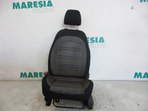 Używane Fotel lewy Fiat Punto Evo (199) 1.3 JTD Multijet 85 16V Euro 5 Cena € 105,00 Procedura marży oferowane przez Maresia Parts