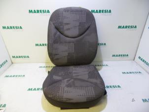 Gebrauchte Sitz Verkleidung rechts Citroen C2 (JM) 1.1 Preis € 105,00 Margenregelung angeboten von Maresia Parts