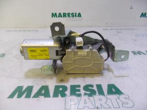 Used Rear wiper motor Fiat Doblo Cargo (223) 1.9 JTD Price € 50,00 Margin scheme offered by Maresia Parts