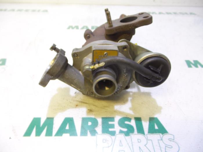 Usagé Turbo Citroen C2 (JM) 1.4 HDI Prix € 60,00 Règlement à la marge proposé par Maresia Parts