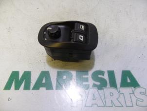 Used Multi-functional window switch Peugeot 206 SW (2E/K) 1.4 16V Price € 20,00 Margin scheme offered by Maresia Parts