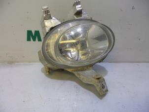 Used Fog light, front right Peugeot 206 CC (2D) 1.6 HDI 16V FAP Price € 10,00 Margin scheme offered by Maresia Parts
