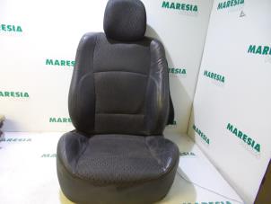 Used Seat upholstery, left Renault Laguna II Grandtour (KG) 2.0 16V Price € 105,00 Margin scheme offered by Maresia Parts